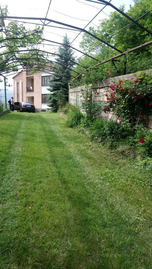 Luse Guest House Ijevan Exterior foto